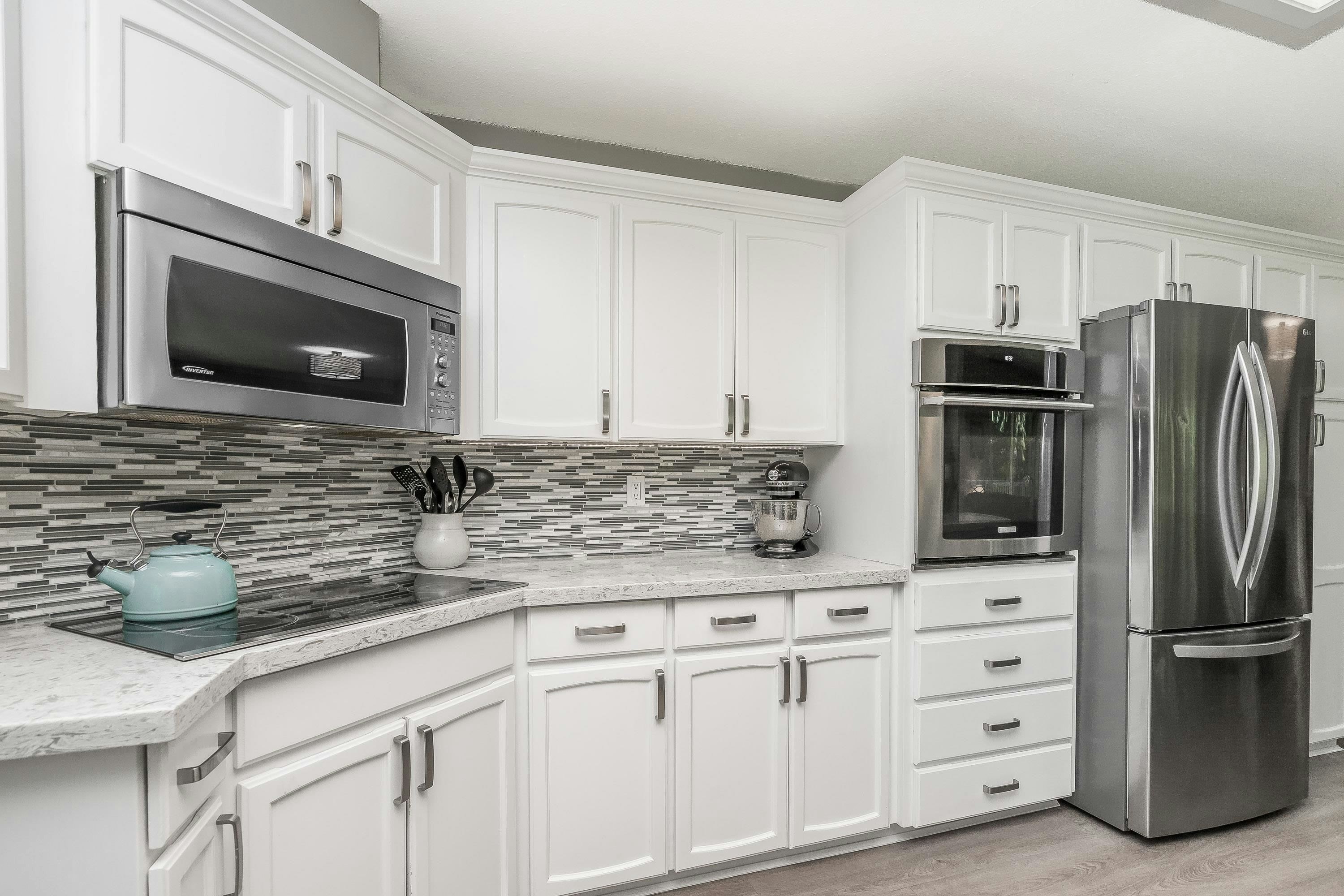 19766 43 Avenue - 5