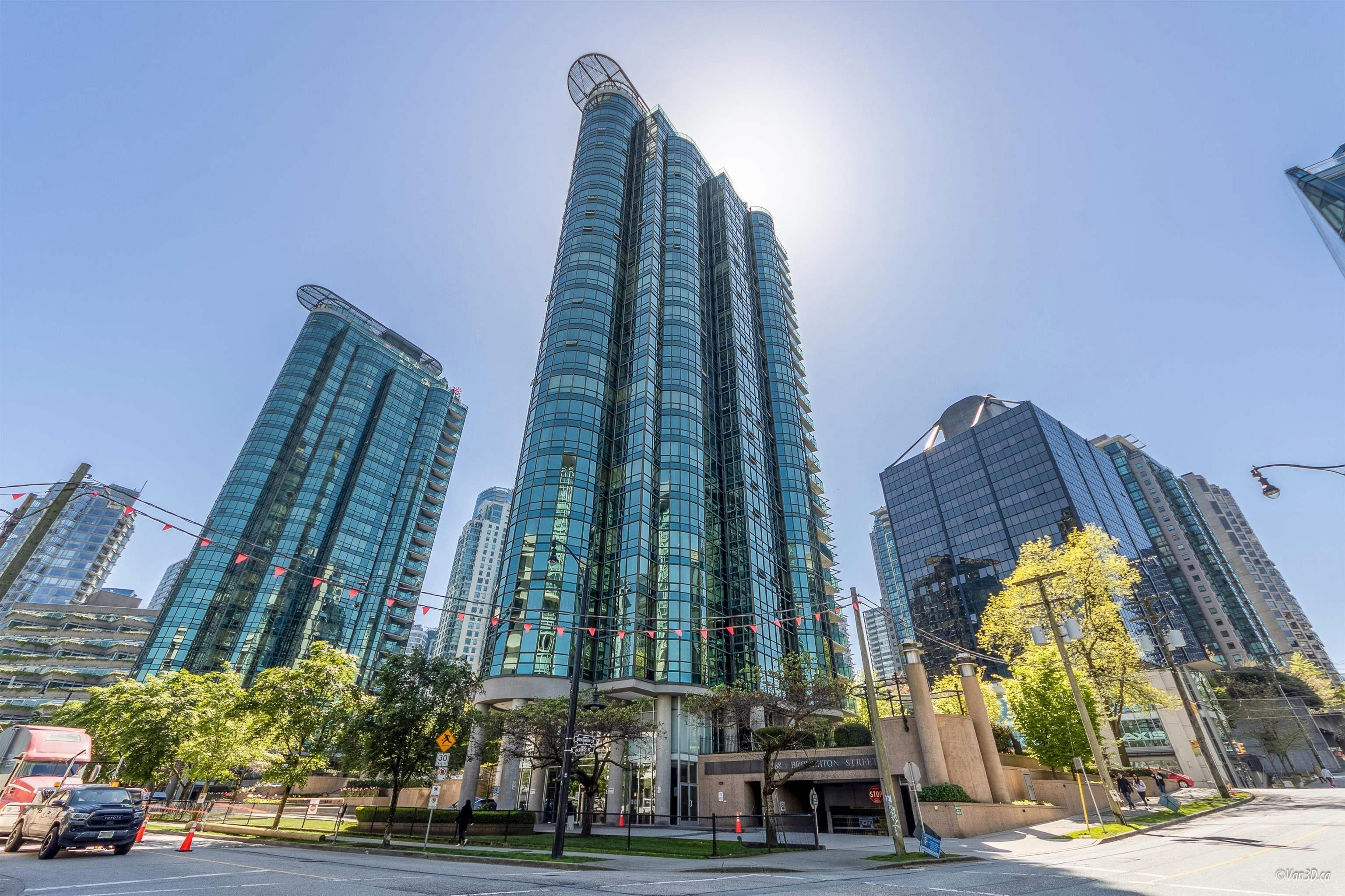202-588 Broughton Street, Vancouver, BC, V6G 3E3