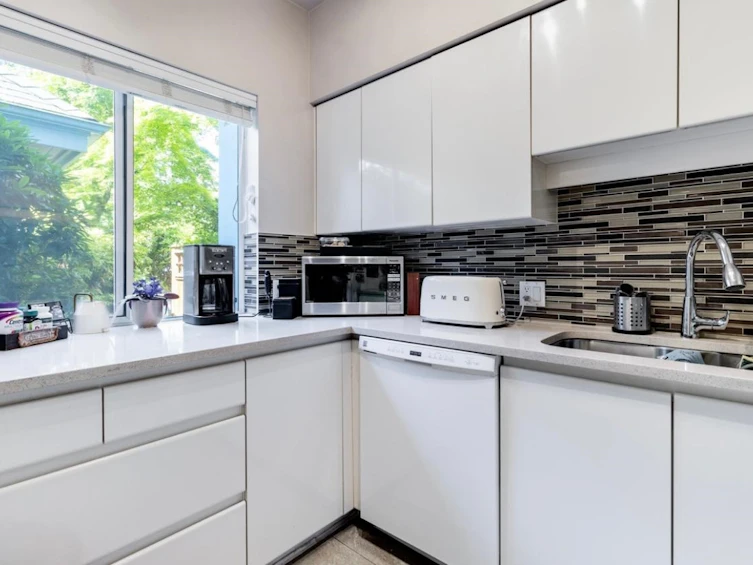 204-3188 Camosun Street, Vancouver, BC, V6R 3X1 - 4