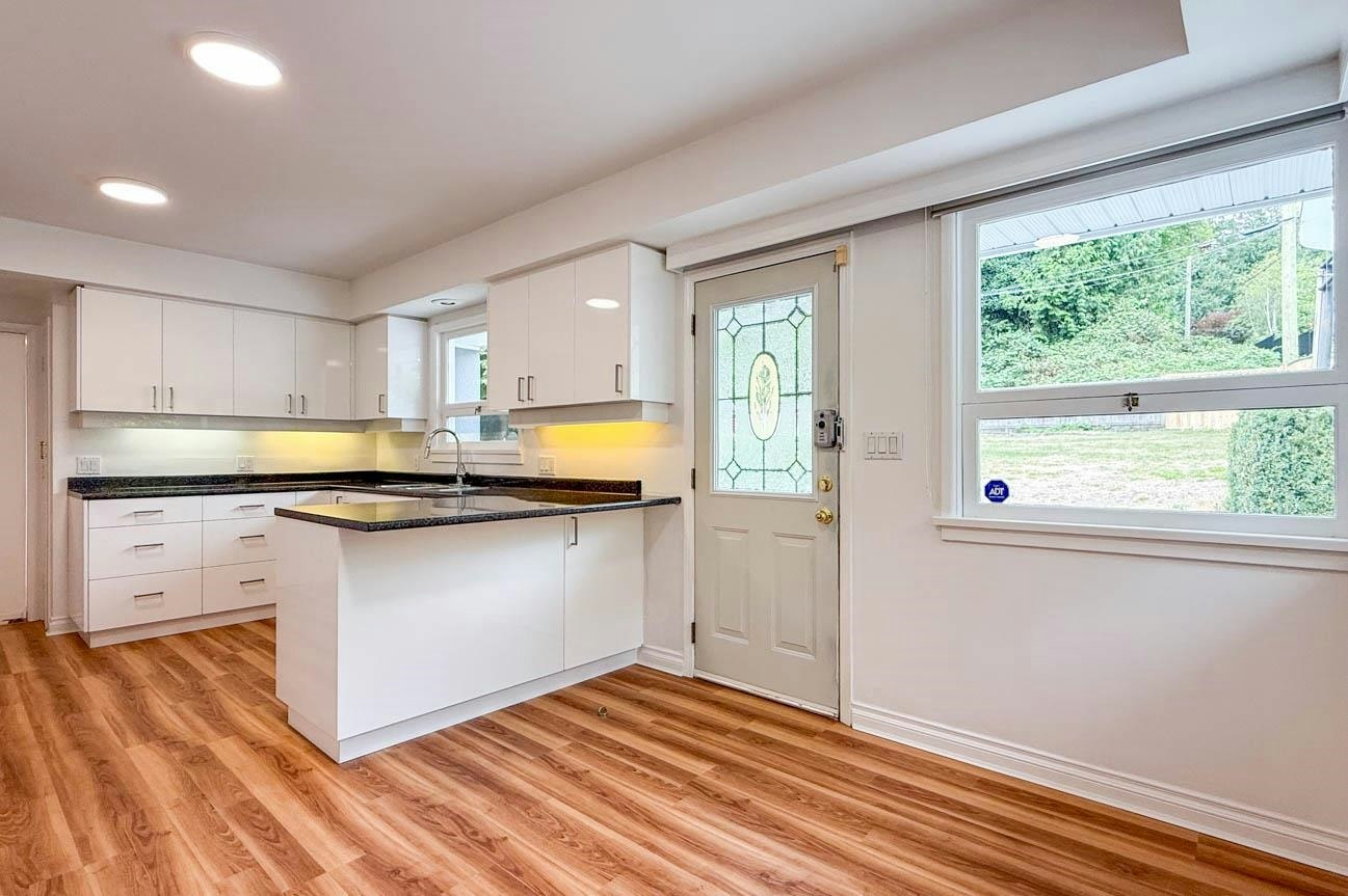 555 Stevens Drive, West Vancouver, BC, V7S 1E1 - 14