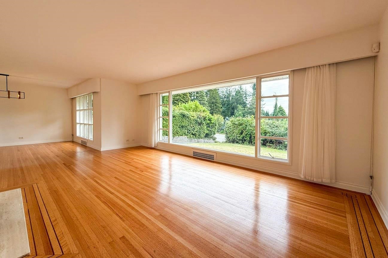 555 Stevens Drive, West Vancouver, BC, V7S 1E1 - 7