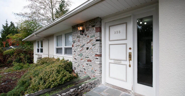 555 Stevens Drive, West Vancouver, BC, V7S 1E1 - 2