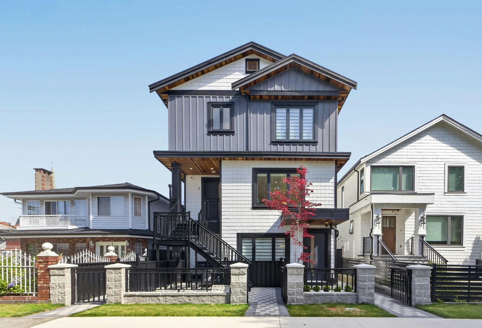 2-2035 51st Street, Vancouver, BC, V5P 1W2