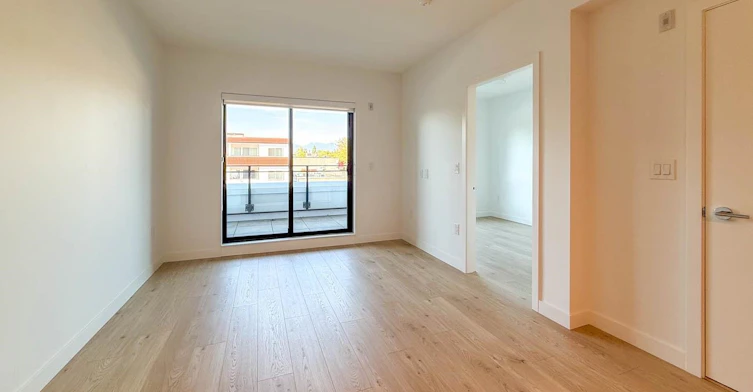 204-1680 E 12th Avenue, Vancouver, BC, V5N 0K9 - 5