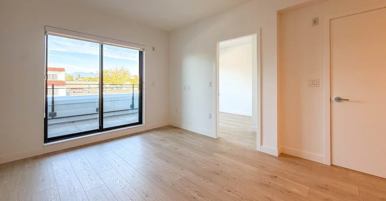 204-1680 E 12th Avenue, Vancouver, BC, V5N 0K9 - 6