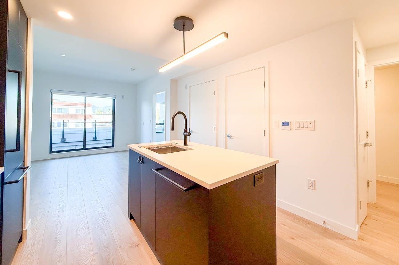 204-1680 E 12th Avenue, Vancouver, BC, V5N 0K9 - 4