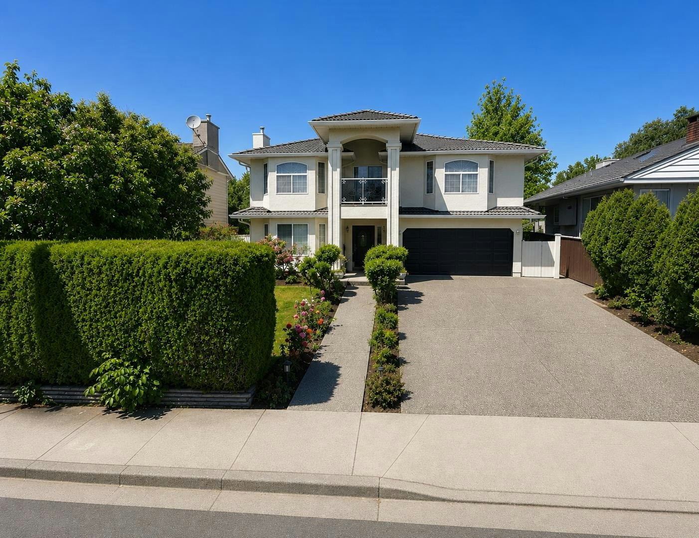 2011 Seventh Avenue, New Westminster, BC, V3M 2L5