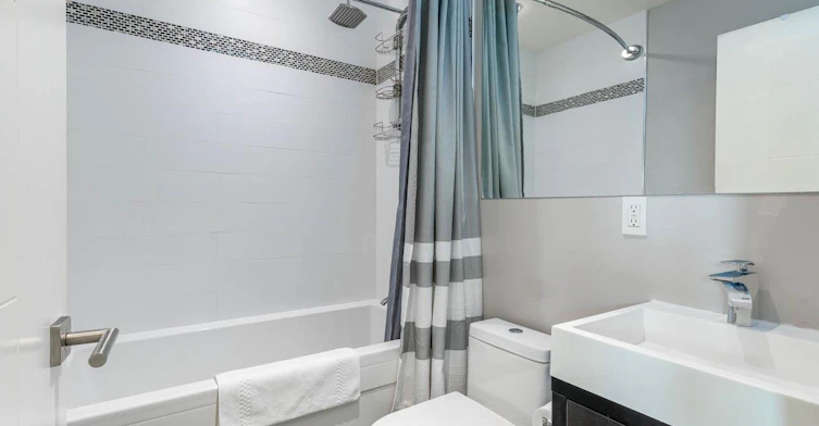 B-420 Tempe Crescent, North Vancouver, BC, V7N 1E6 - 12