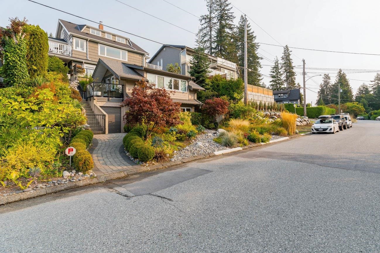 B-420 Tempe Crescent, North Vancouver, BC, V7N 1E6 - 3