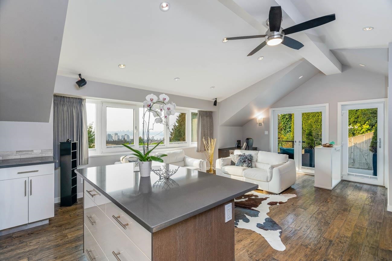 B-420 Tempe Crescent, North Vancouver, BC, V7N 1E6 - 9