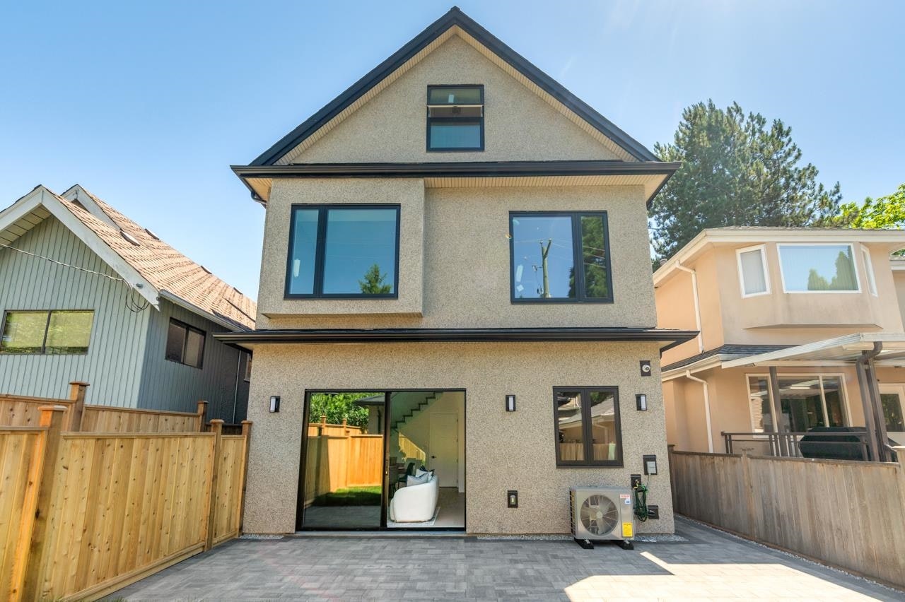 2-3771 W King Edward Avenue, Vancouver, BC, V6S 1M8