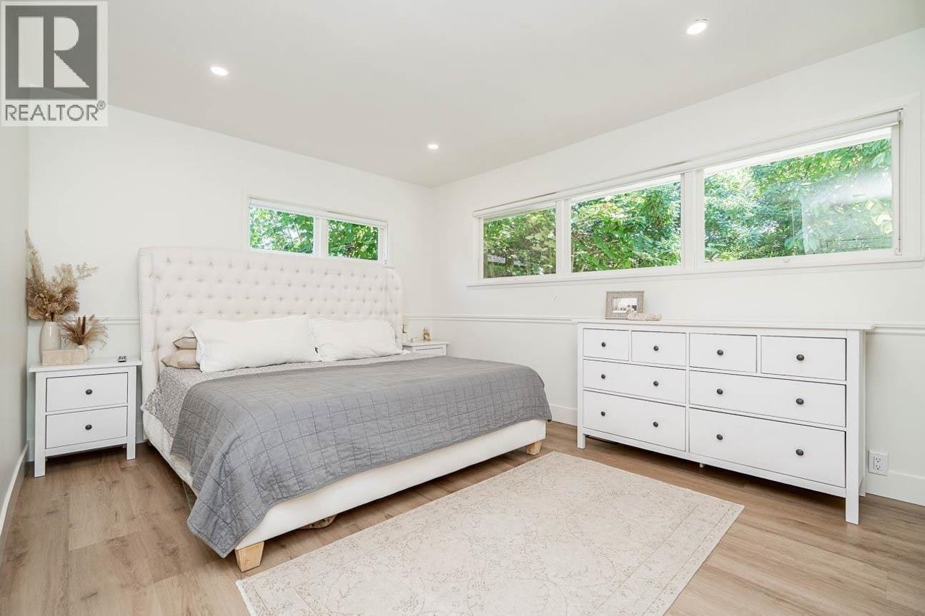 2784 Crescentview Drive, North Vancouver, BC, V7R 2V1 - 23