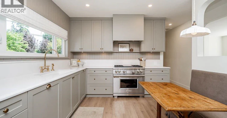 2784 Crescentview Drive, North Vancouver, BC, V7R 2V1 - 21