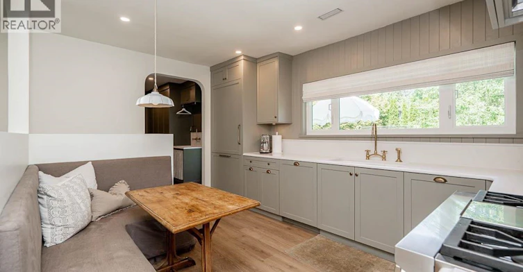 2784 Crescentview Drive, North Vancouver, BC, V7R 2V1 - 20