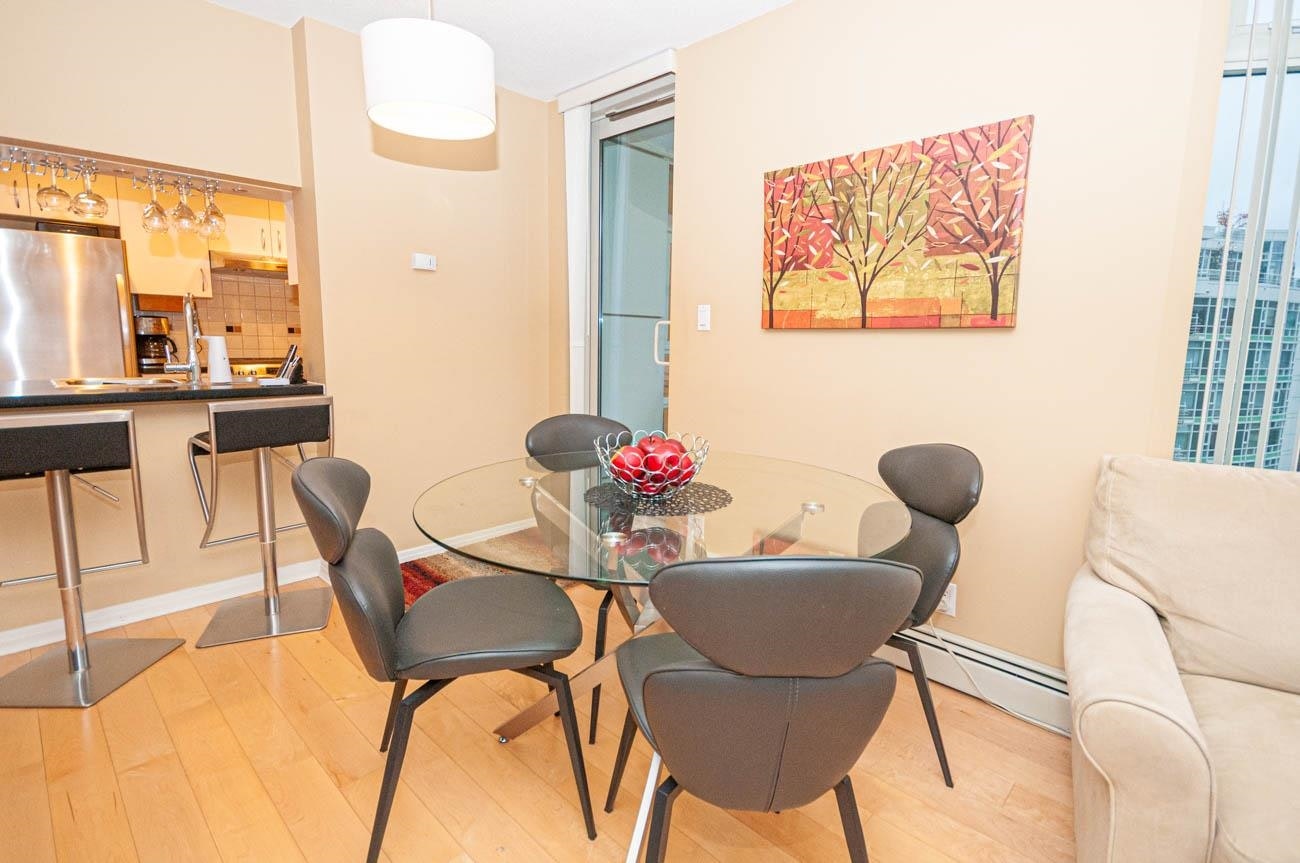 1605-1199 Marinaside Crescent, Vancouver, BC, V6Z 2Y2 - 8