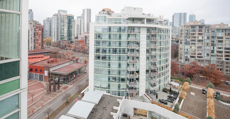 1605-1199 Marinaside Crescent, Vancouver, BC, V6Z 2Y2 - 13