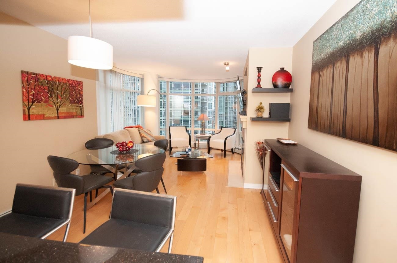 1605-1199 Marinaside Crescent, Vancouver, BC, V6Z 2Y2 - 4