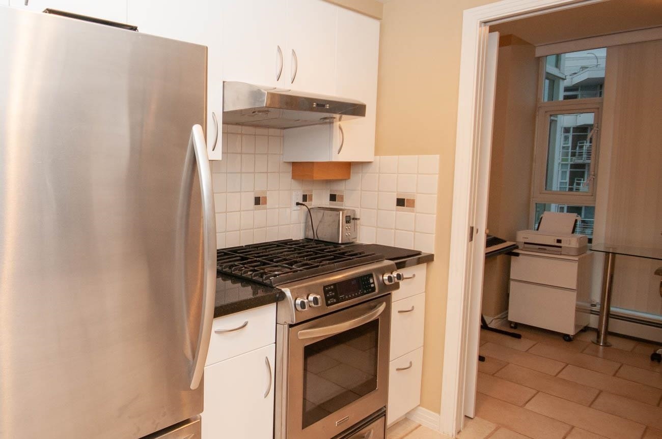 1605-1199 Marinaside Crescent, Vancouver, BC, V6Z 2Y2 - 15
