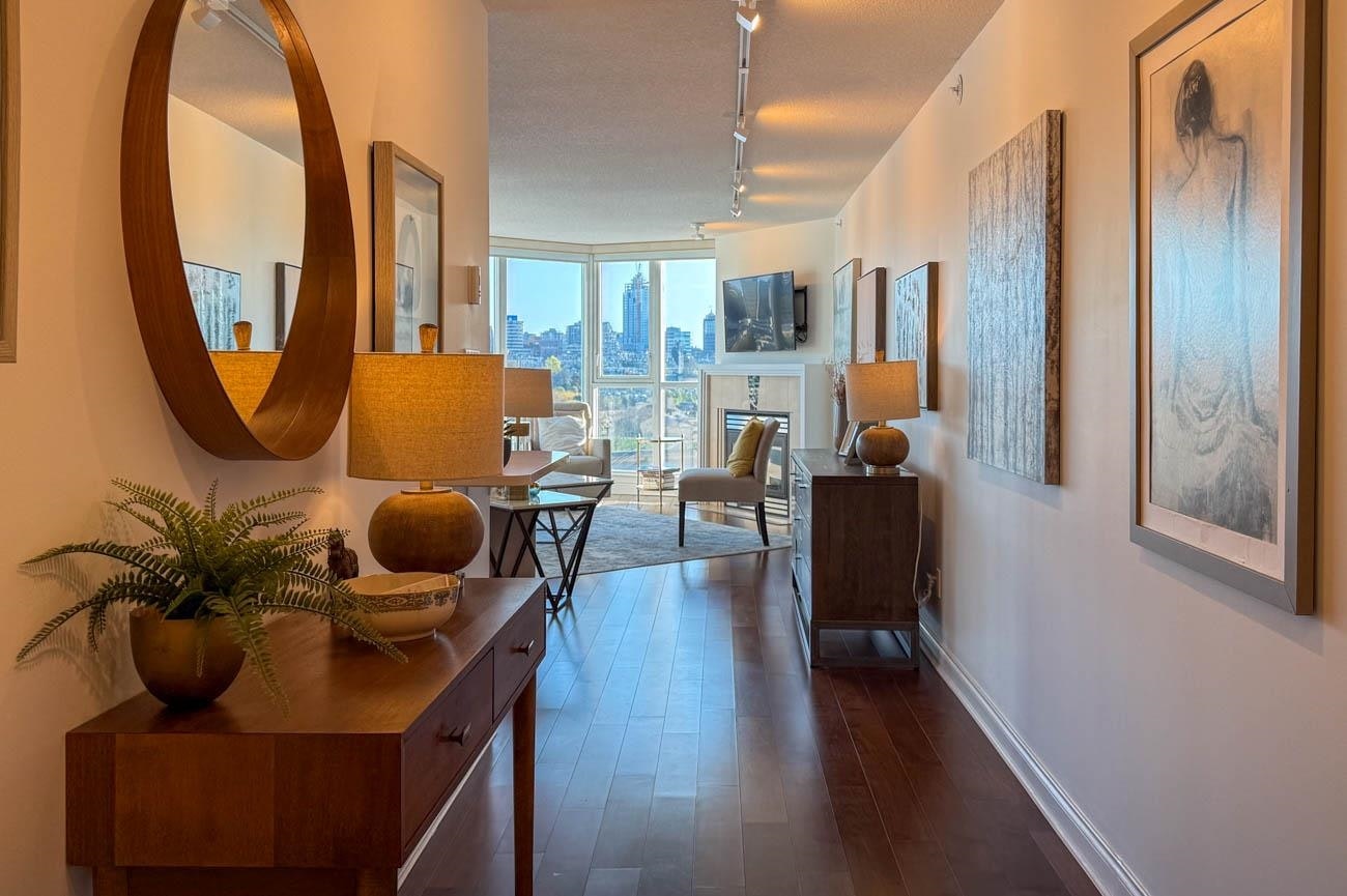 1702-1383 Marinaside Crescent, Vancouver, BC, V6Z 2W9 - 4