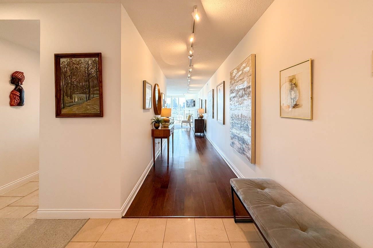 1702-1383 Marinaside Crescent, Vancouver, BC, V6Z 2W9 - 3