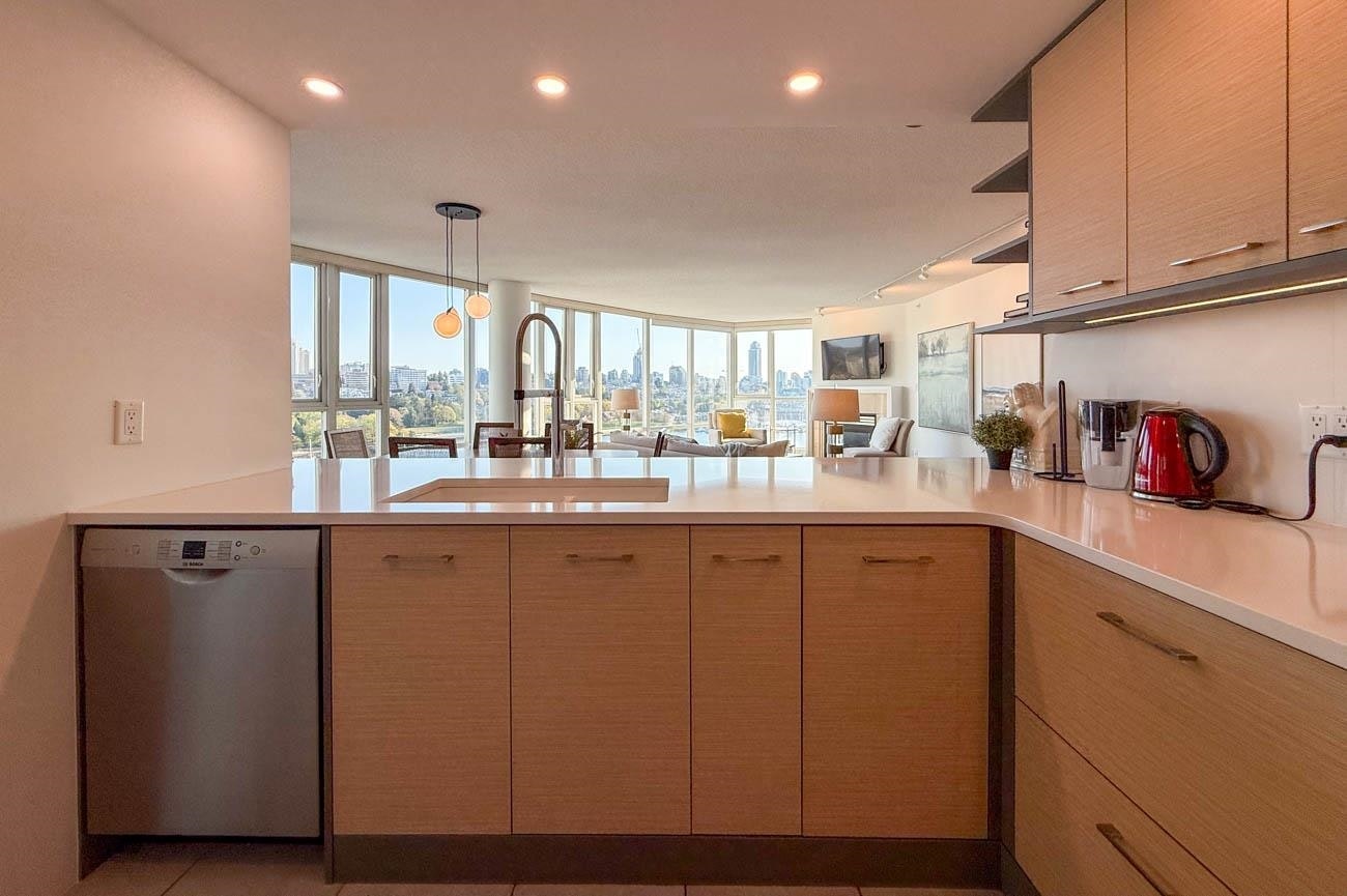 1702-1383 Marinaside Crescent, Vancouver, BC, V6Z 2W9 - 19