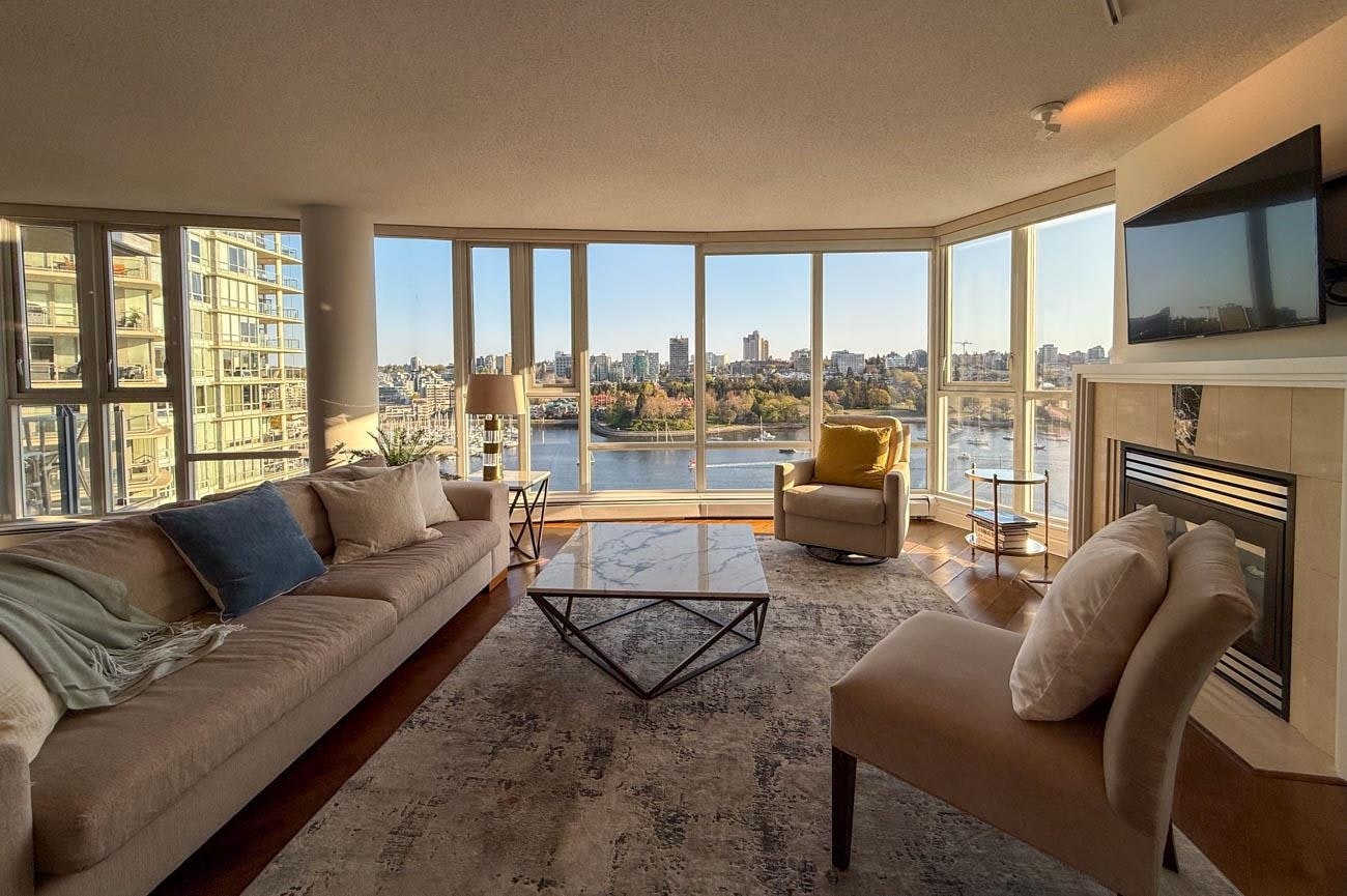 1702-1383 Marinaside Crescent, Vancouver, BC, V6Z 2W9 - 8