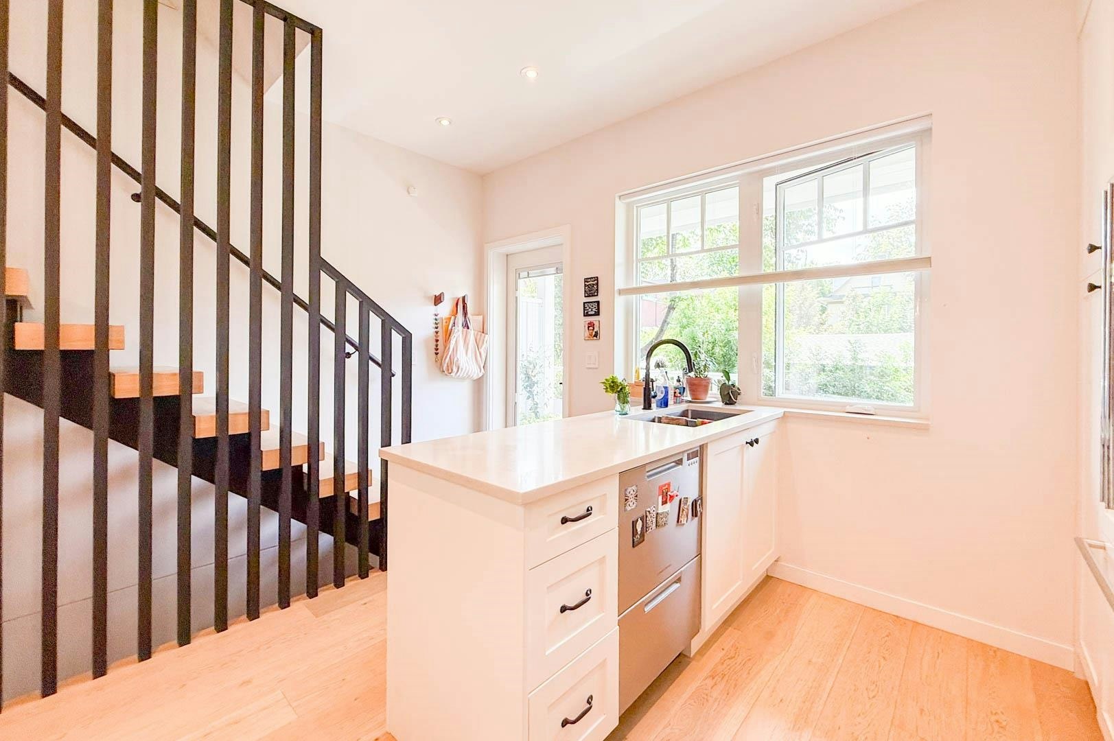 1754 Graveley Street, Vancouver, BC, V5L 3B1 - 20