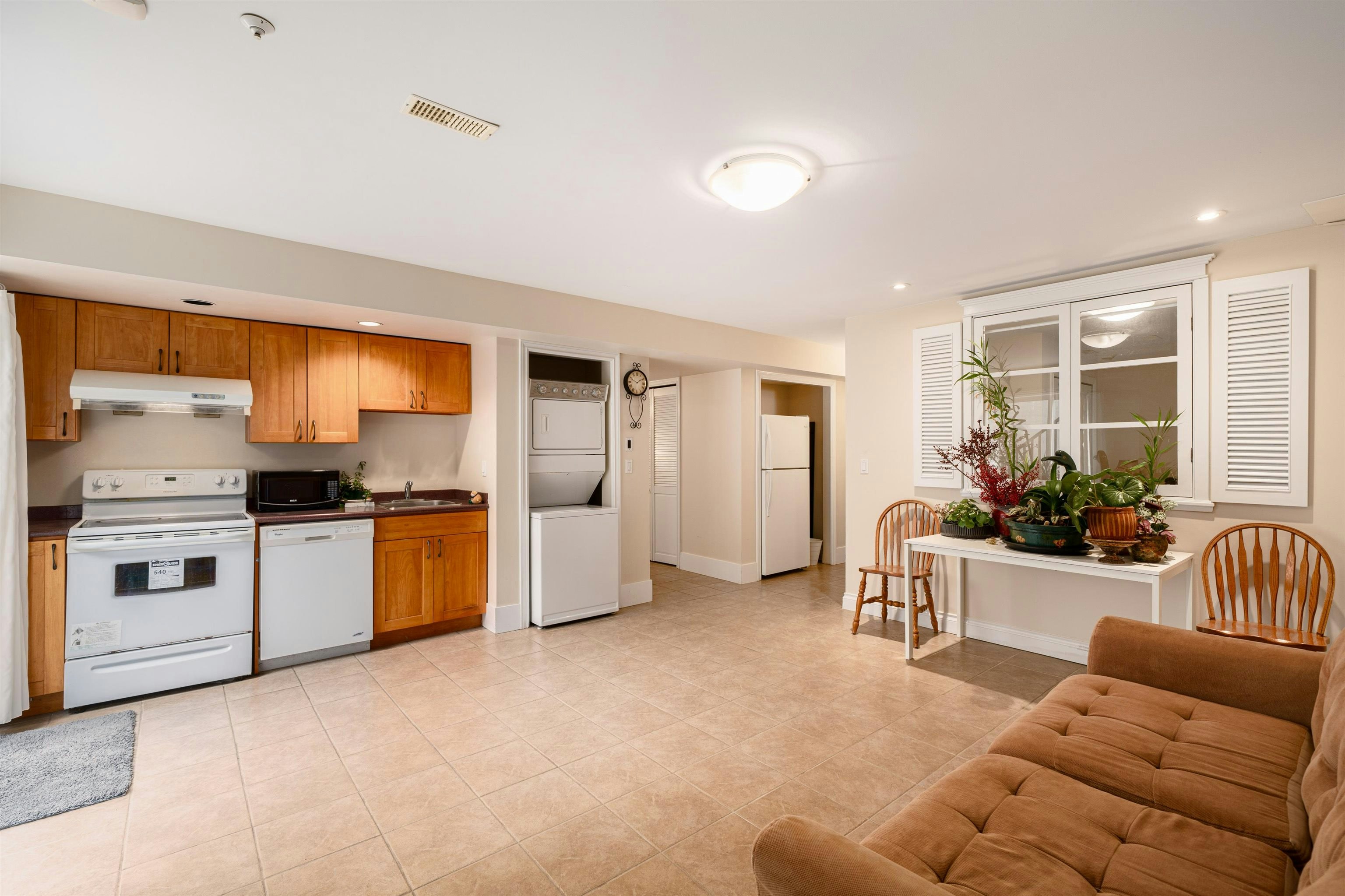 2087 W 18th Avenue, Vancouver, BC, V6J 2N7 - 24