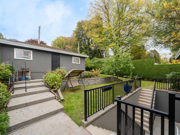 2087 W 18th Avenue, Vancouver, BC, V6J 2N7 - 29
