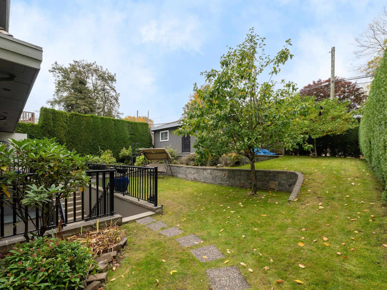 2087 W 18th Avenue, Vancouver, BC, V6J 2N7 - 30