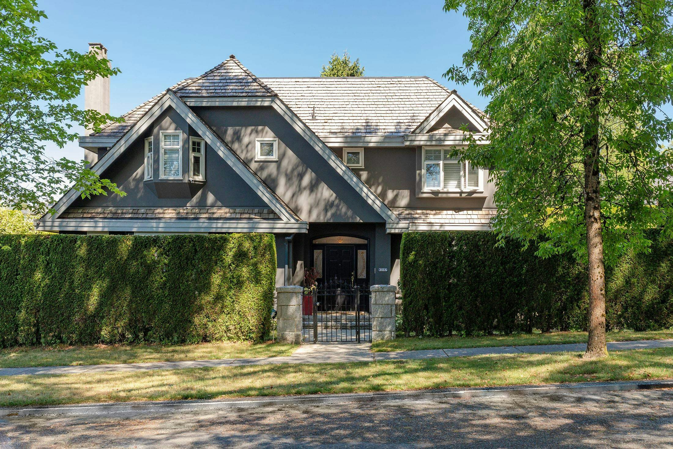 2087 W 18th Avenue, Vancouver, BC, V6J 2N7