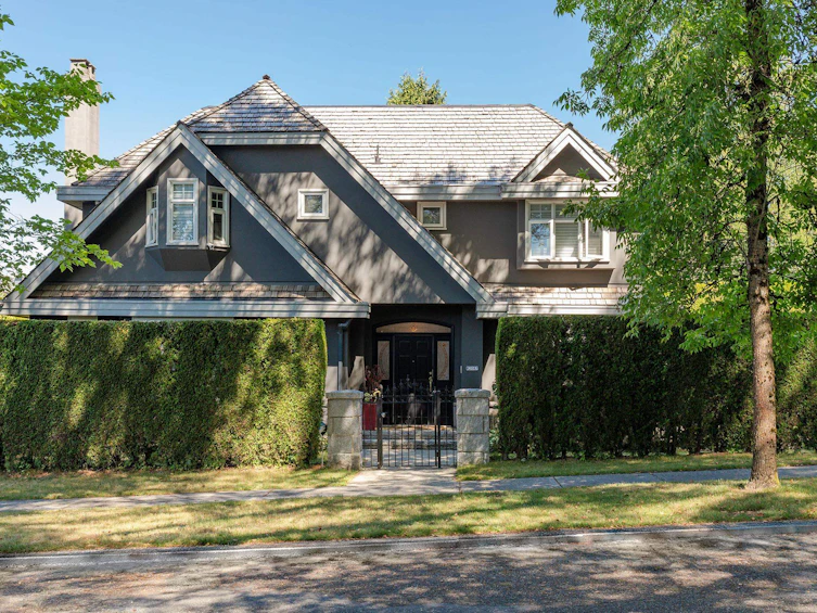 2087 W 18th Avenue, Vancouver, BC, V6J 2N7