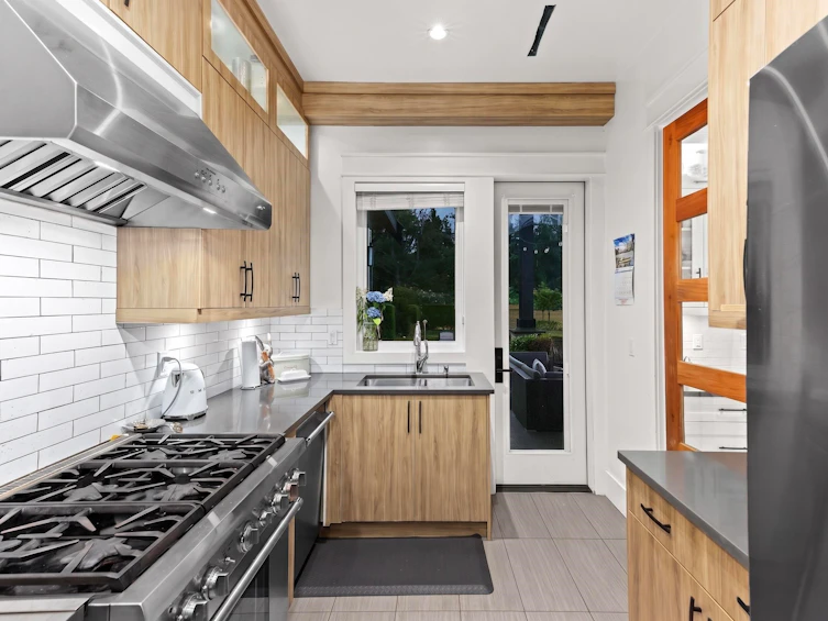 8486 Harvie Road, Surrey, BC, V4N 5X8 - 18