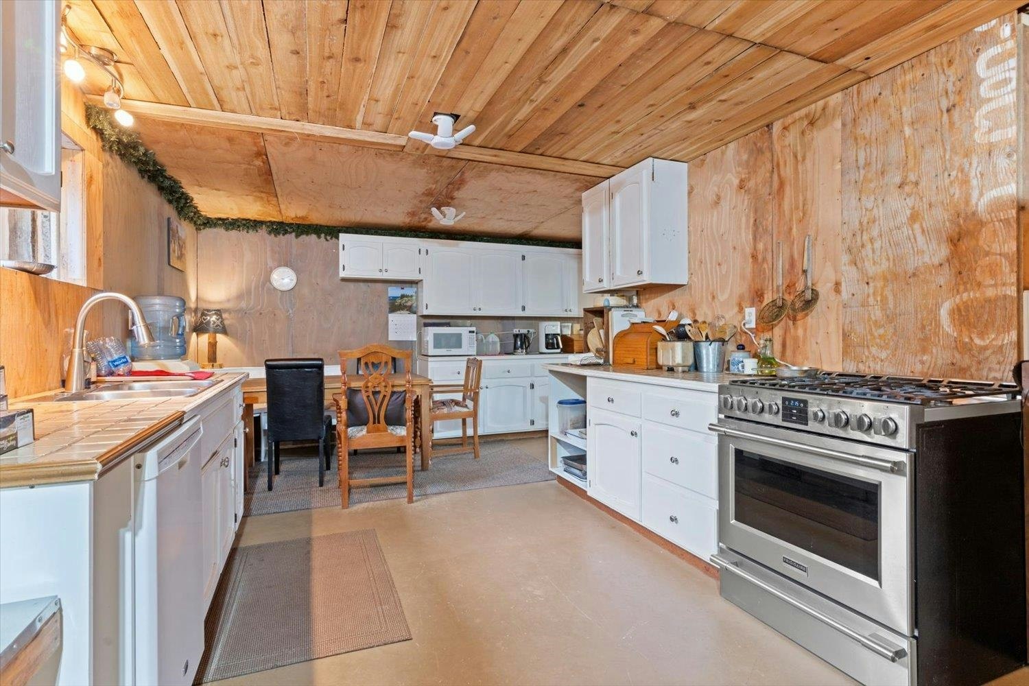49825 Larsen Road, Chilliwack, BC, V4Z 1G2 - 21