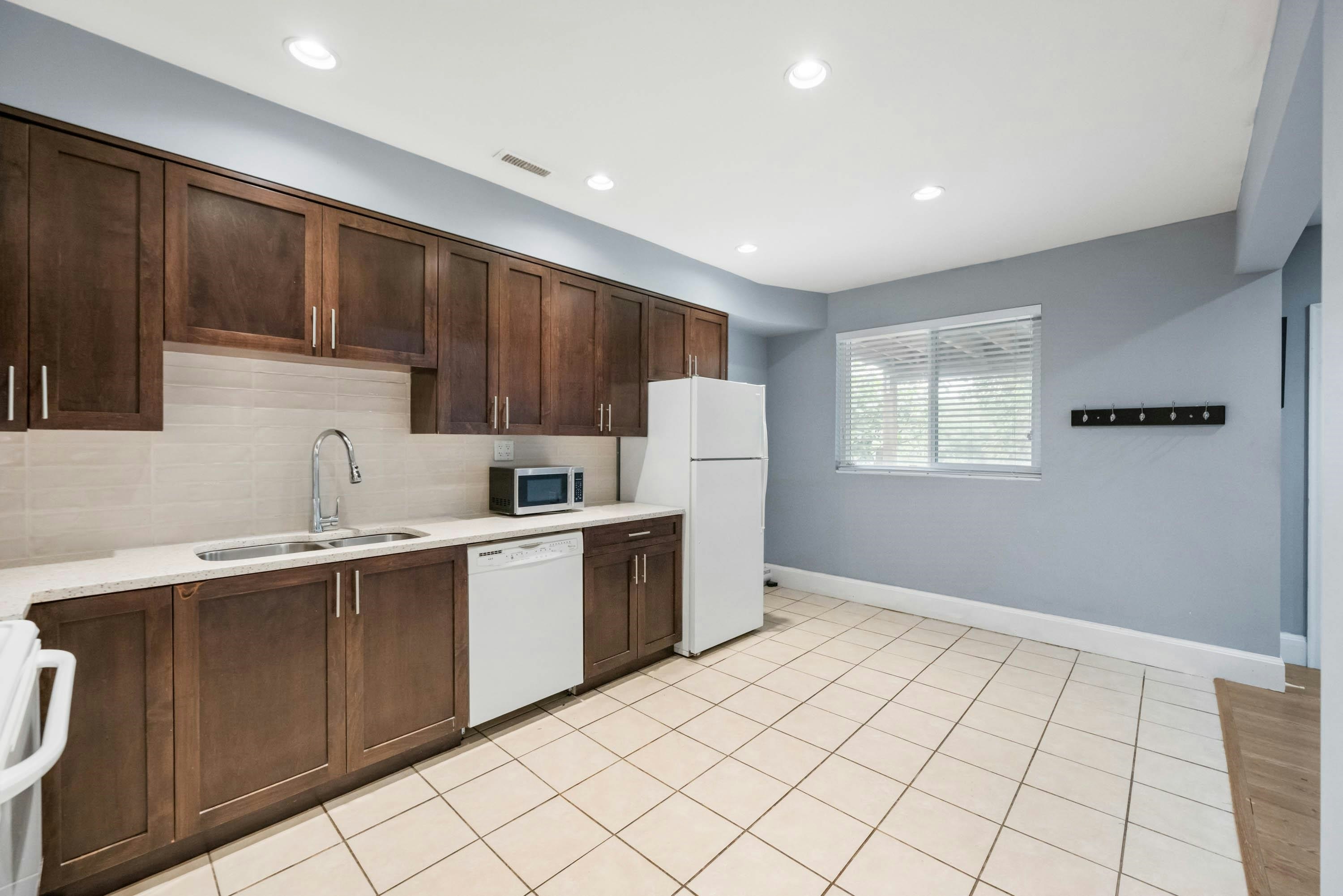 2378 Mariana Place, Coquitlam, BC, V3K 6S2 - 32