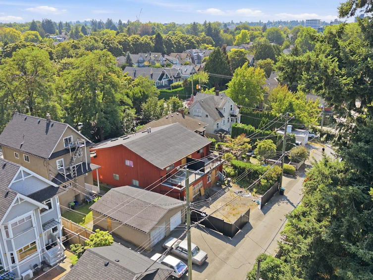 57 W 12th Avenue, Vancouver, BC, V5Y 1T4 - 4