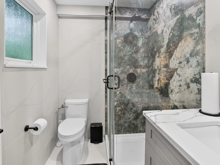 3570 Lonsdale Avenue, North Vancouver, BC, V7N 3K4 - 18