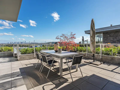 702-876 Keith Road - 3