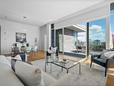 702-876 Keith Road - 5
