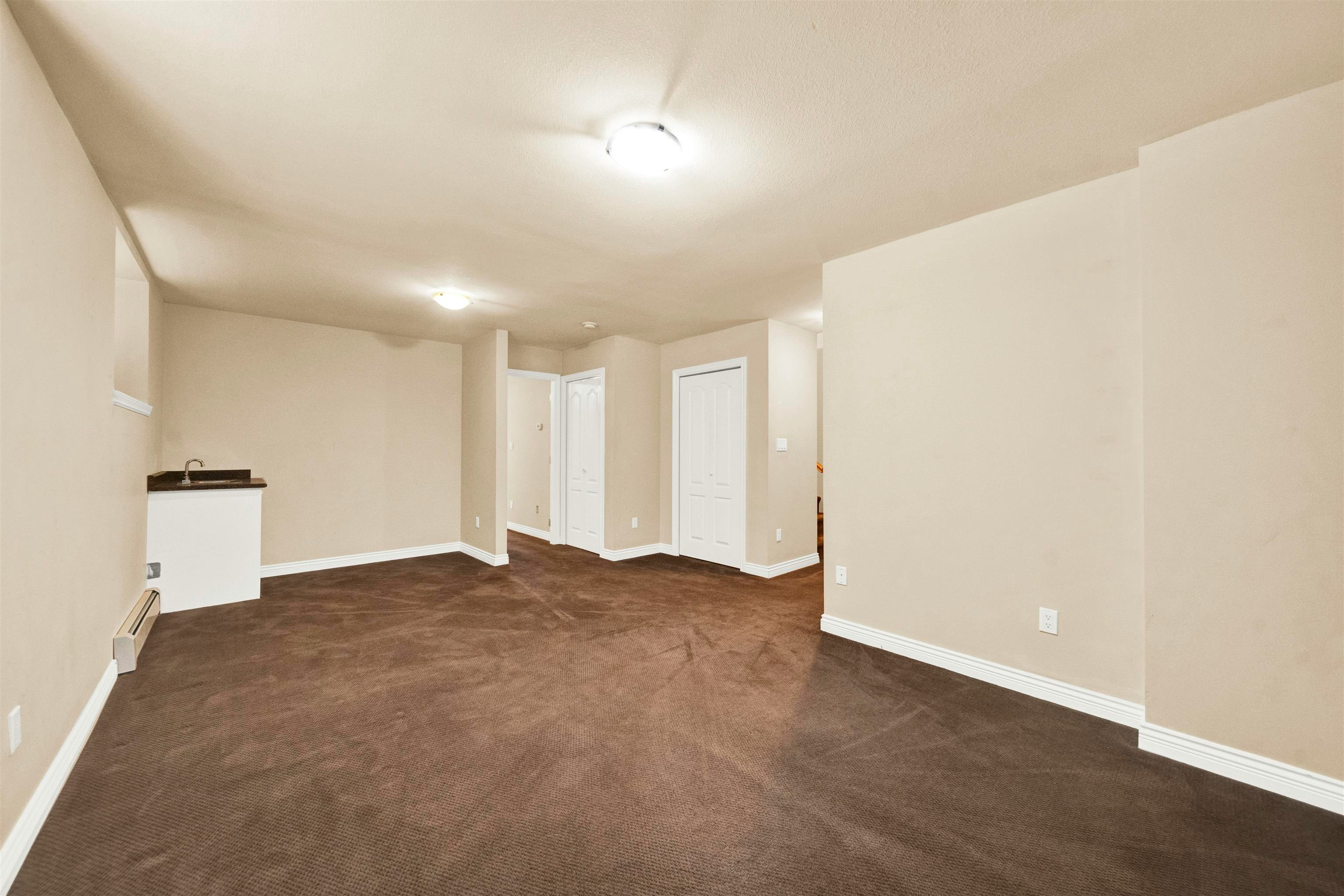 16773 63 Avenue, Surrey, BC, V3S 1X3 - 16