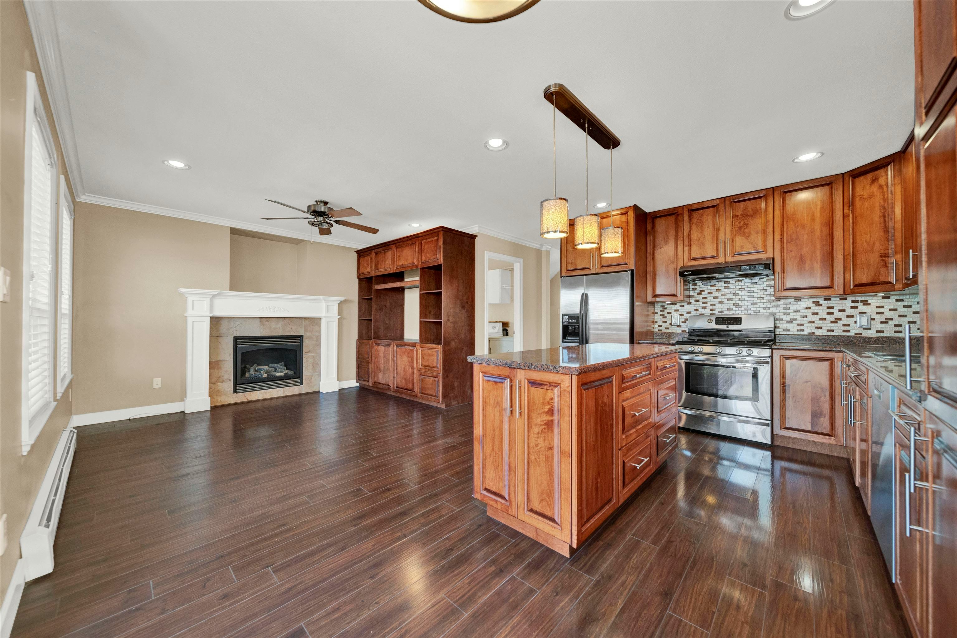 16773 63 Avenue, Surrey, BC, V3S 1X3 - 6