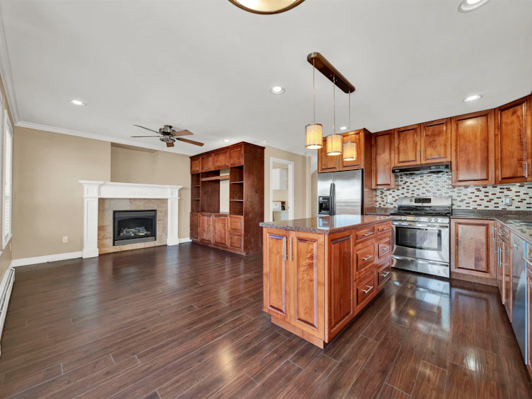 16773 63 Avenue, Surrey, BC, V3S 1X3 - 6