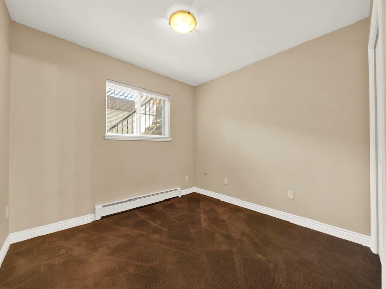16773 63 Avenue, Surrey, BC, V3S 1X3 - 17