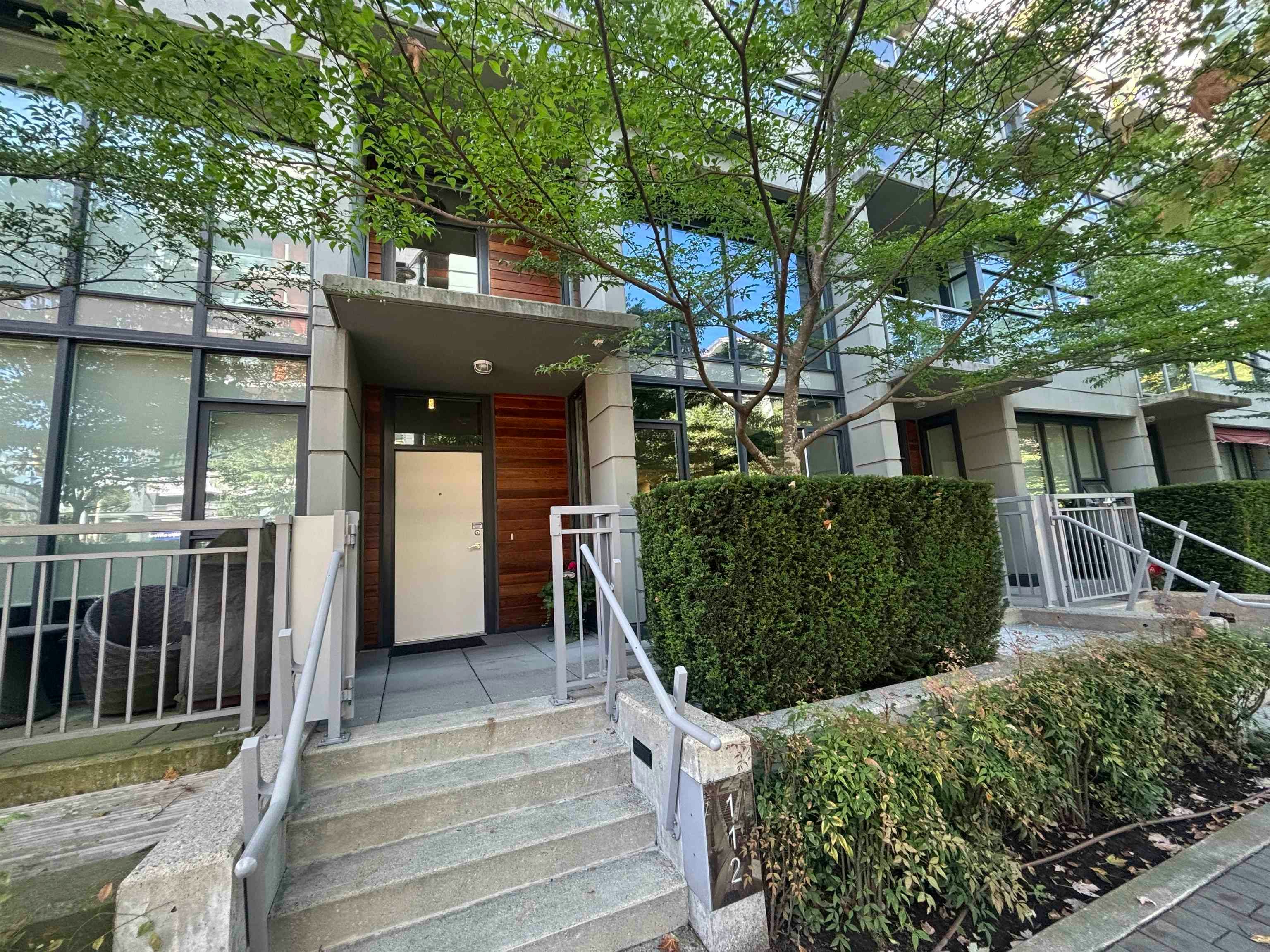 112 W 1st Avenue, Vancouver, BC, V5Y 0H4
