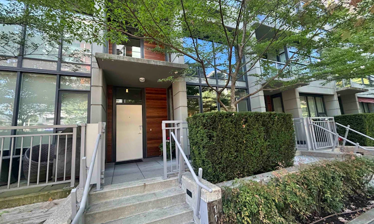 112 W 1st Avenue