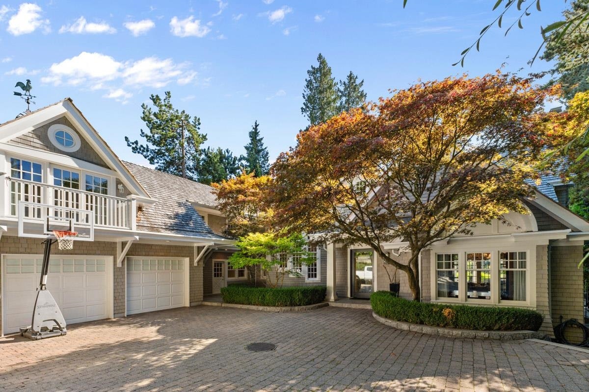 2940 Mathers Avenue, West Vancouver, BC, V7V 2K1 - 2