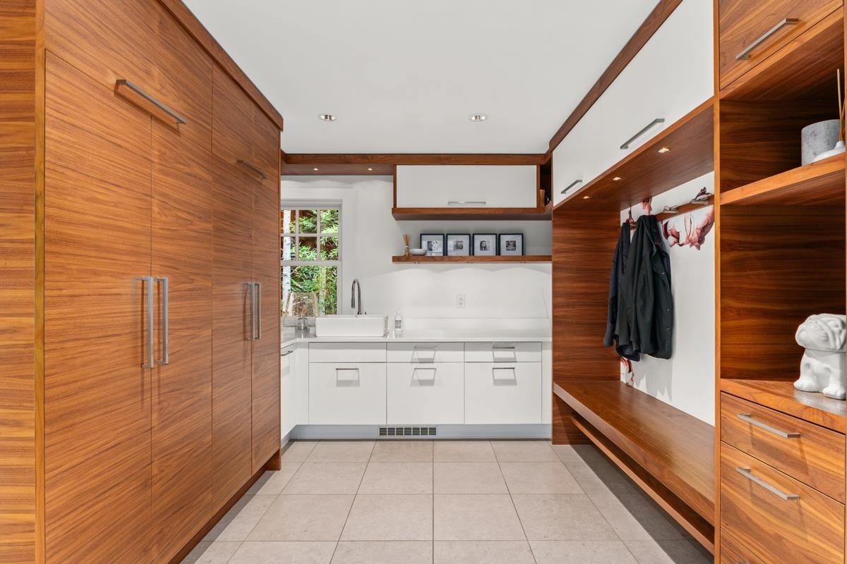 2940 Mathers Avenue, West Vancouver, BC, V7V 2K1 - 14