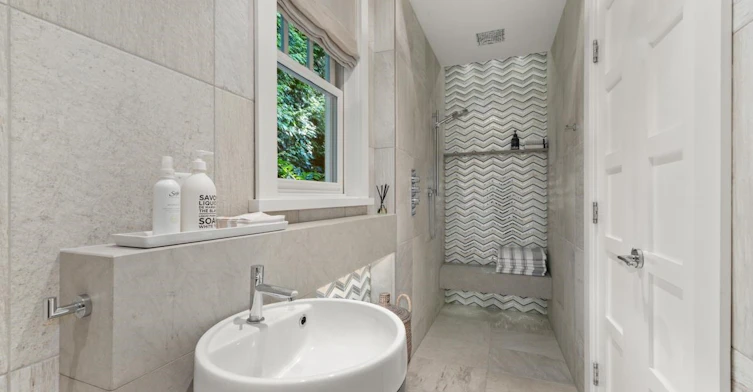 2940 Mathers Avenue, West Vancouver, BC, V7V 2K1 - 12
