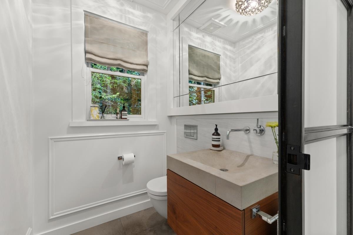 2940 Mathers Avenue, West Vancouver, BC, V7V 2K1 - 13