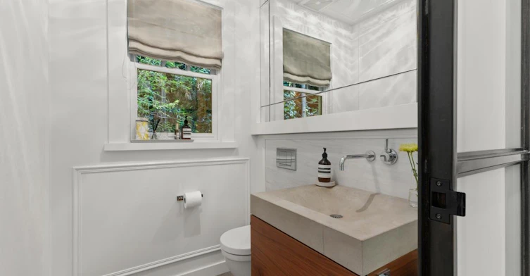2940 Mathers Avenue, West Vancouver, BC, V7V 2K1 - 13